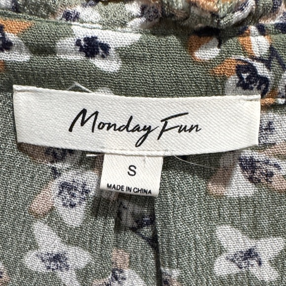 Pleione Olive Floral V-Neck Blouse - Picture 2 of 7